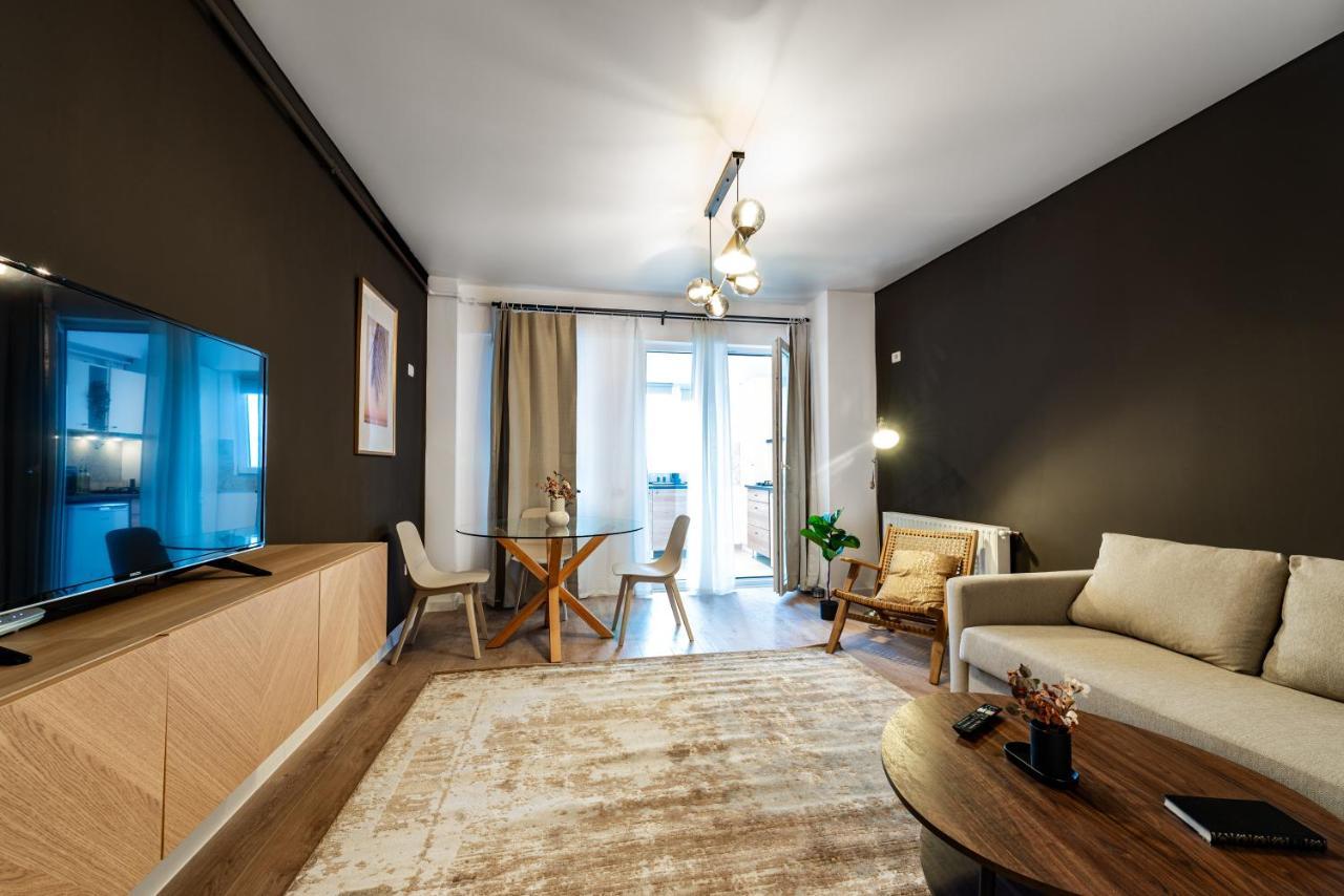 Central Spacious Apartment 506 Bukarest Kültér fotó