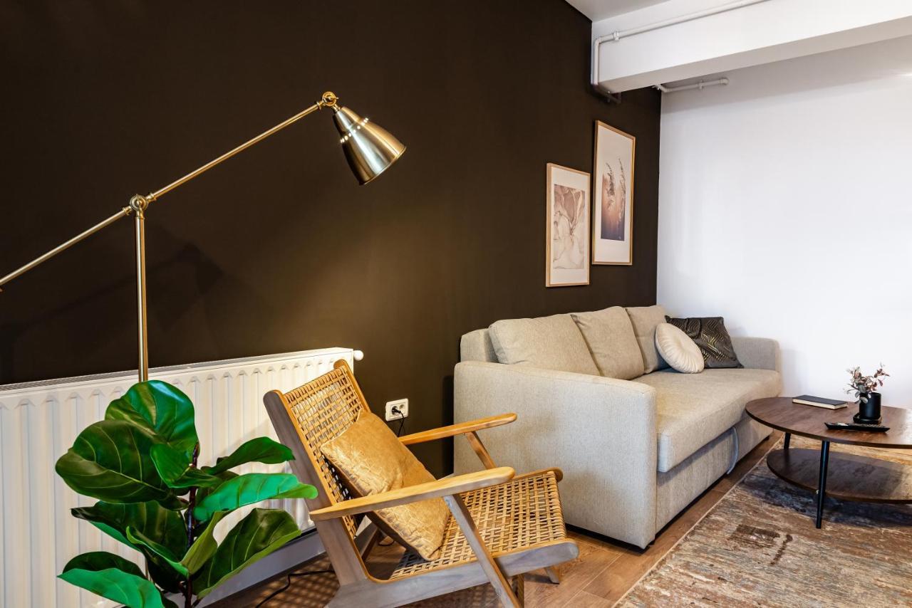 Central Spacious Apartment 506 Bukarest Kültér fotó
