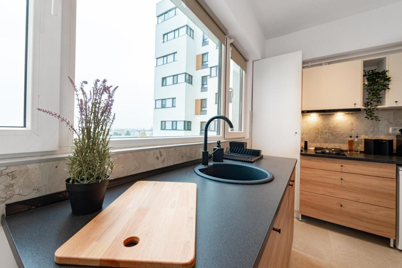 Central Spacious Apartment 506 Bukarest Kültér fotó